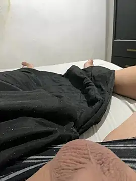 Snapshot of dustbor chatting on 03.15.25 dustbor online show from 03.15.25