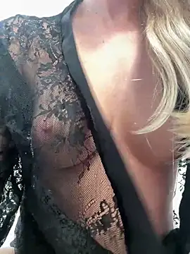 CutieEmy online show from 04.10.26