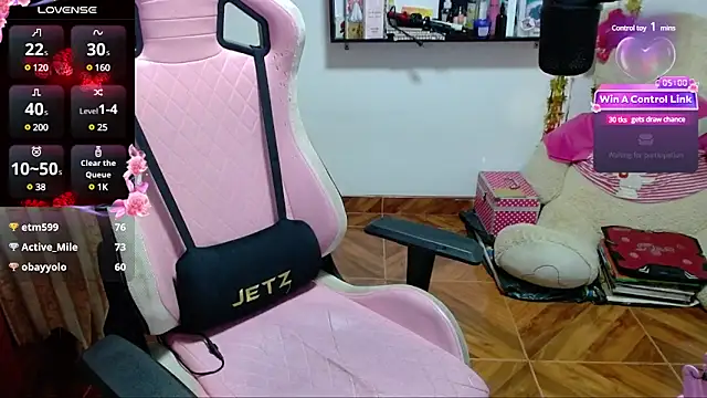 Maggie Fox3 online show from 01.07.25