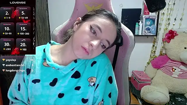 Maggie Fox3 online show from 03.11.25