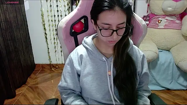 Maggie Fox3 online show from 09.15.25