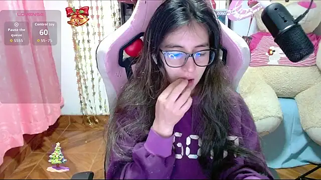 Maggie Fox3 online show from 11.22.25