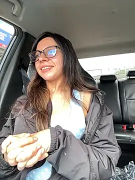 Maggie Fox3 online show from 04.02.26