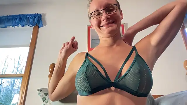 LeahWilde online show from 04.02.26