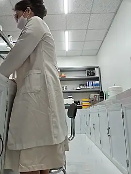 HinaLovely online show from 02.23.26