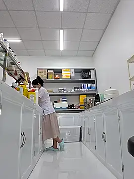 HinaLovely online show from 04.18.26