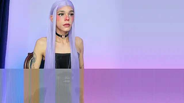 Varya Ferreira online show from 10.27.25