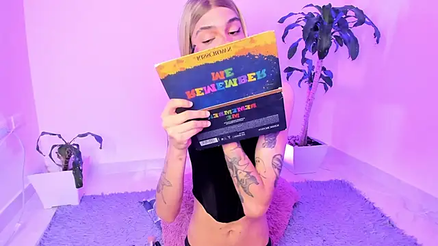 Varya Ferreira online show from 04.07.26