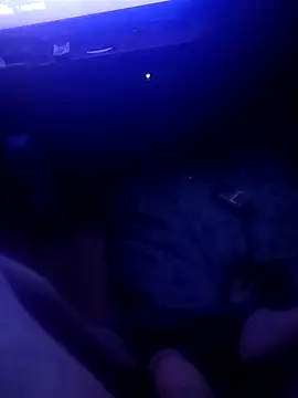 Snapshot of tubing0101 chatting on 12.20.25 tubing0101 online show from 12.20.25