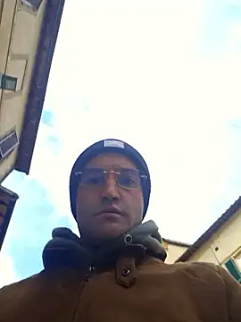 Snapshot of enricso chatting on 02.01.26 enricso online show from 02.01.26