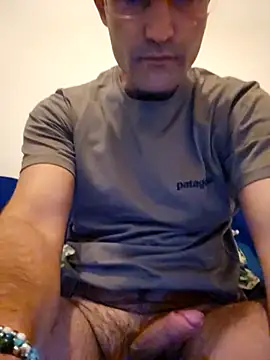 Snapshot of enricso chatting on 03.26.26 enricso online show from 03.26.26