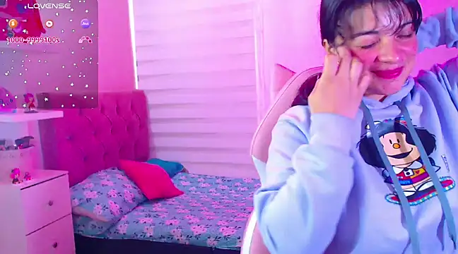 Vannessa  Shy online show from 12.21.24