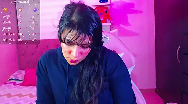 Vannessa  Shy online show from 01.04.25