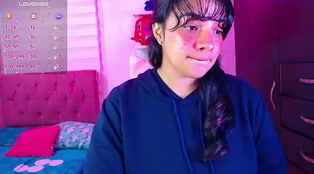 Vannessa  Shy online show from 01.06.25