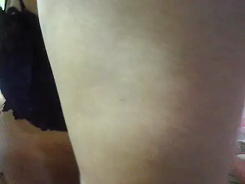 Snapshot of Alora-shine chatting on 02.23.25 Alora-shine online show from 02.23.25