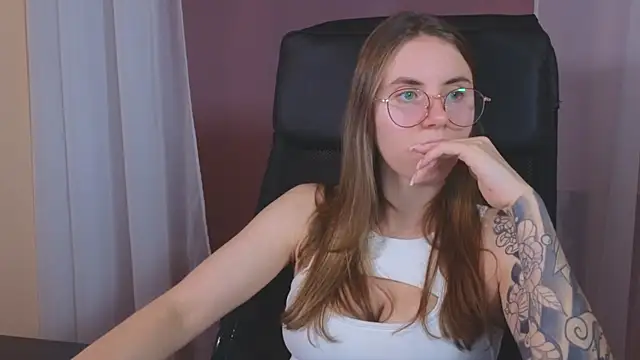  AnnaStark  online show from 12.29.24