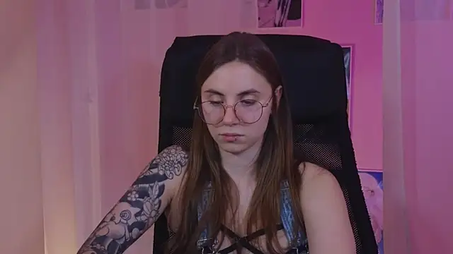  AnnaStark  online show from 01.30.25