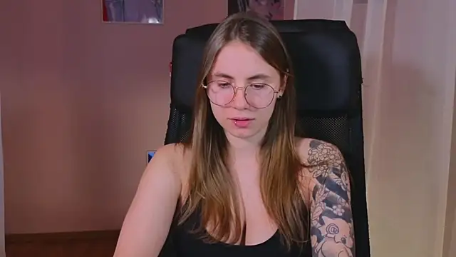  AnnaStark  online show from 02.19.25