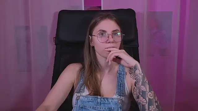  AnnaStark  online show from 03.15.25