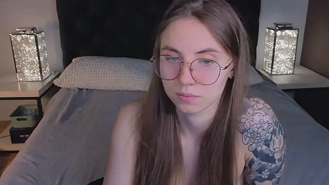  AnnaStark  online show from 09.18.25