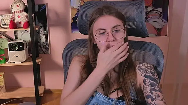  AnnaStark  online show from 11.26.25