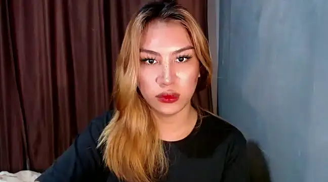 luxxy grand online show from 02.04.25