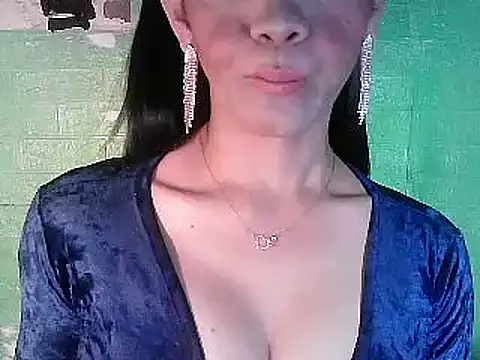 Rosebaumgardner1234 online show from 03.08.25