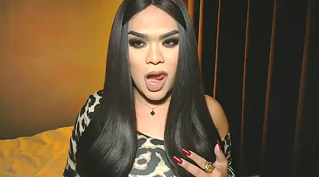 Snapshot of VictoriaEliz chatting on 12.04.24 VictoriaEliz online show from 12.04.24