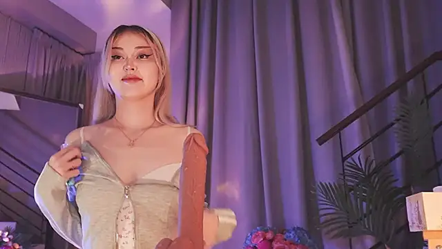 hyun chia online show from 09.13.25