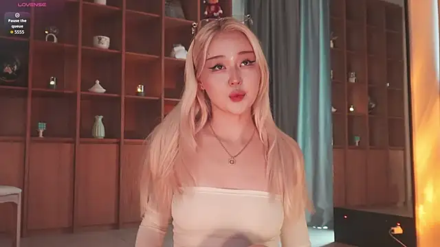 hyun chia online show from 04.06.26