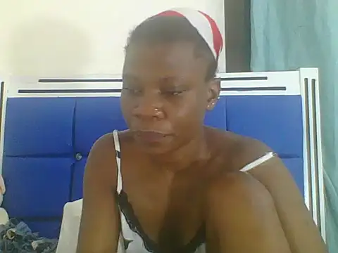 Snapshot of Sweetbaby004 chatting on 09.11.25 Sweetbaby004 online show from 09.11.25
