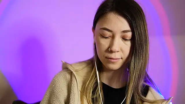 chibi moon  online show from 01.28.25