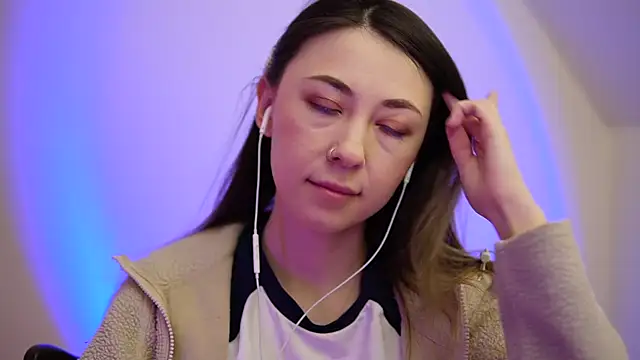 chibi moon  online show from 03.22.25