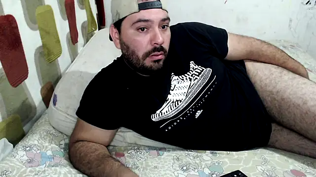 Snapshot of lucasprloco chatting on 12.05.24 lucasprloco online show from 12.05.24