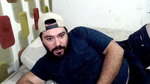 Snapshot of lucasprloco chatting on 12.21.24 lucasprloco online show from 12.21.24