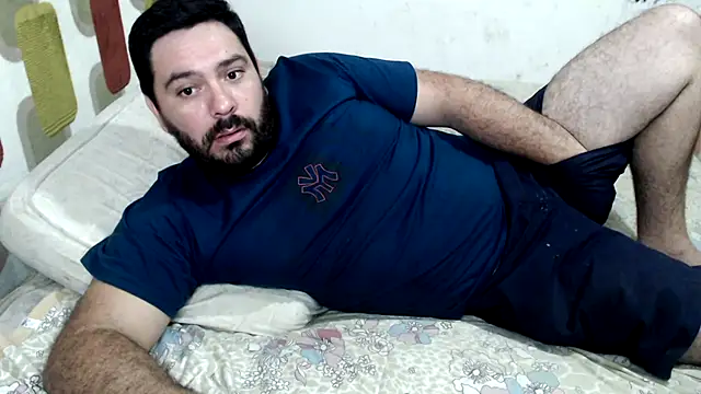 Snapshot of lucasprloco chatting on 12.24.24 lucasprloco online show from 12.24.24