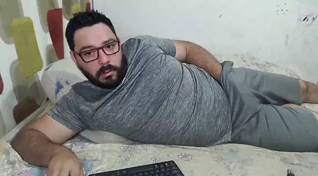 Snapshot of lucasprloco chatting on 01.08.25 lucasprloco online show from 01.08.25