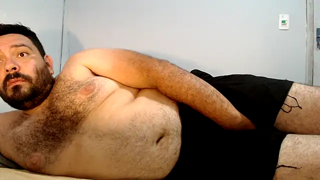 Snapshot of lucasprloco chatting on 02.14.25 lucasprloco online show from 02.14.25