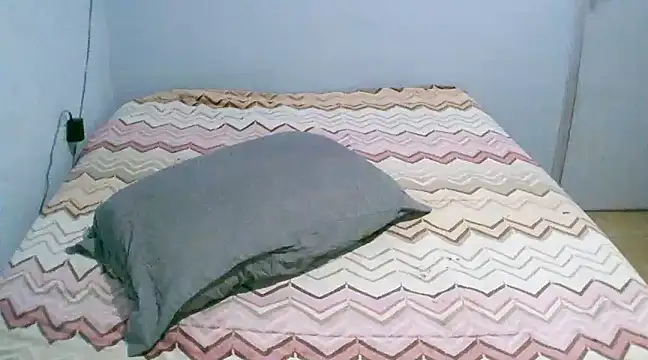 Snapshot of lucasprloco chatting on 03.10.25 lucasprloco online show from 03.10.25