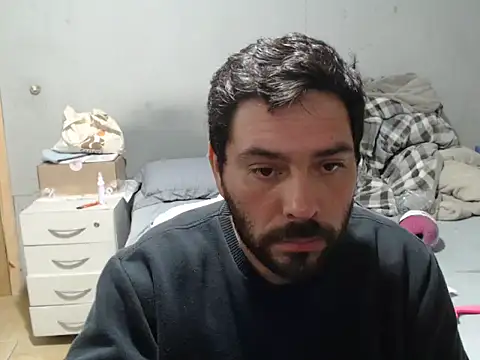 Snapshot of lucasprloco chatting on 09.17.25 lucasprloco online show from 09.17.25