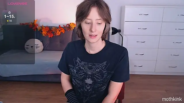 mothkink online show from 10.17.25