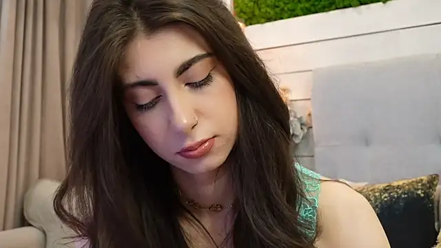 Snapshot of IsabellaMysty chatting on 12.13.25 IsabellaMysty online show from 12.13.25