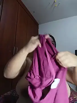 Snapshot of Van3orgasm4me chatting on 10.20.25 Van3orgasm4me online show from 10.20.25