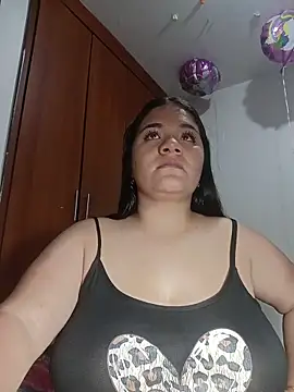 Snapshot of Van3orgasm4me chatting on 10.29.25 Van3orgasm4me online show from 10.29.25