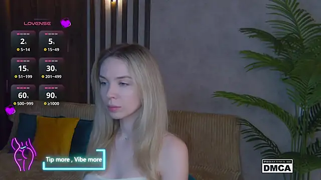 Holl1Would online show from 02.01.25