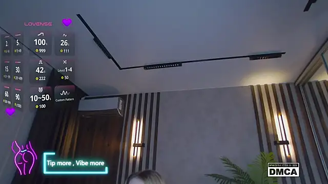 Holl1Would online show from 02.19.25