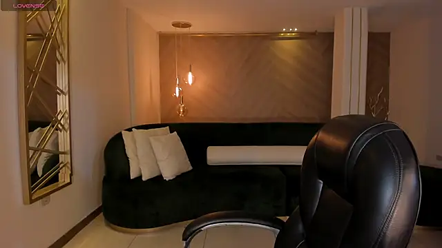 Snapshot of LexieWayne chatting on 09.20.25 LexieWayne online show from 09.20.25