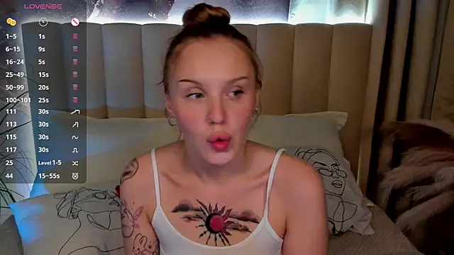 LianaFord online show from 02.04.25