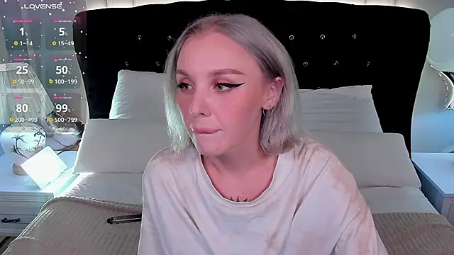 LianaFord online show from 09.09.25