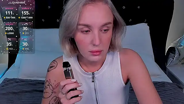 LianaFord online show from 09.11.25